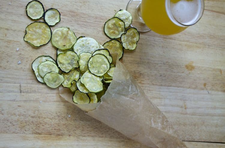 Dehydrated Parmesan Truffle Zucchini Chips | The Foodie Dietitian @karalydon