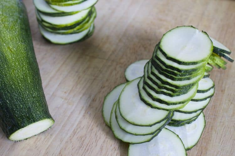 Parmesan Truffle Zucchini Chips | The Foodie Dietitian @karalydon