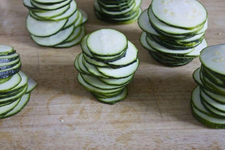 Parmesan Truffle Zucchini Chips | The Foodie Dietitian @karalydon