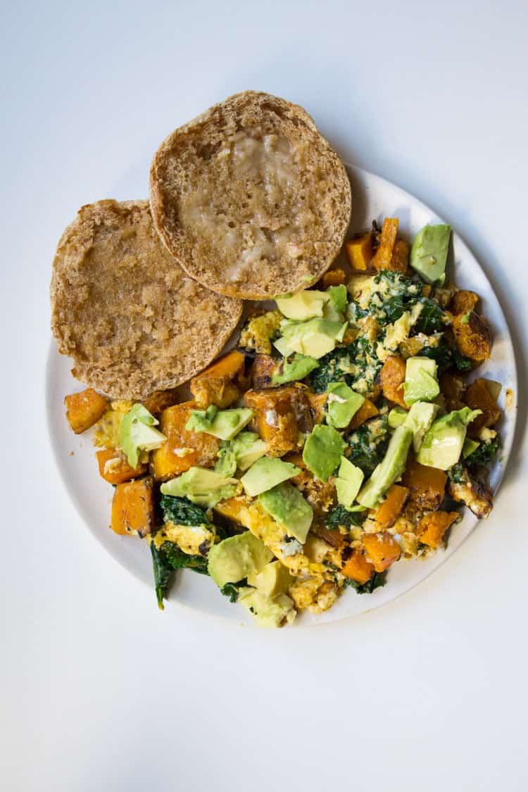 Butternut Squash Scramble | What The Foodie Dietitian Ate Wednesday #7 |@karalydon