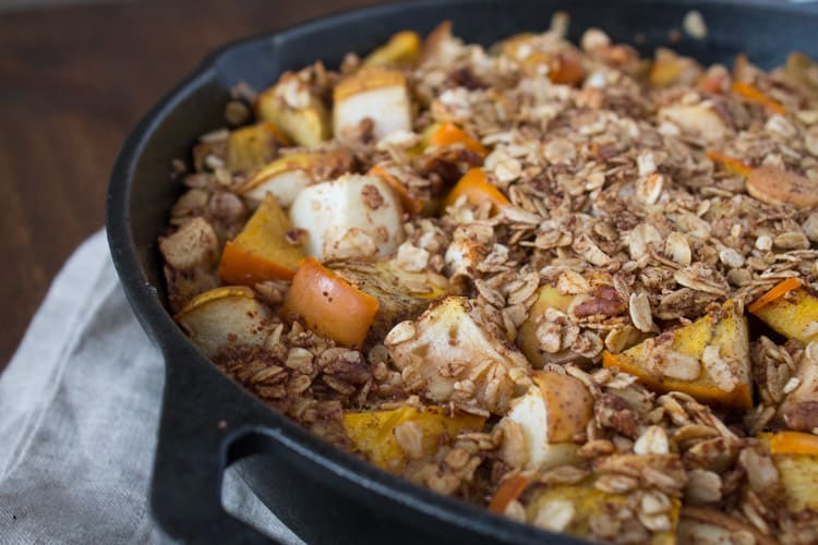 Persimmon and Pear Oatmeal Breakfast Bake - The Foodie Dietitian | Kara Lydon