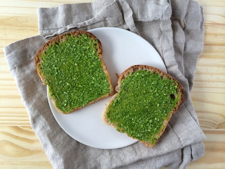 Grilled Cheese with Arugula Pesto | @TheFoodieDietitian