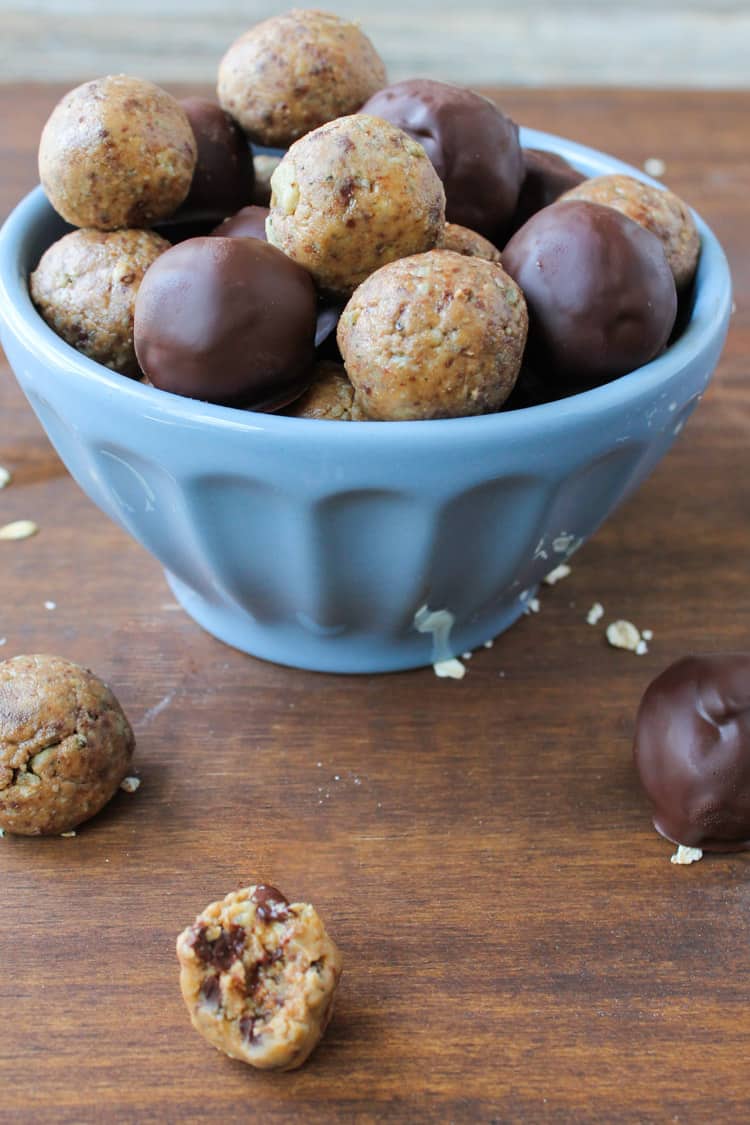 Dark Chocolate Peanut Butter Hemp Bites - square 800-4-2