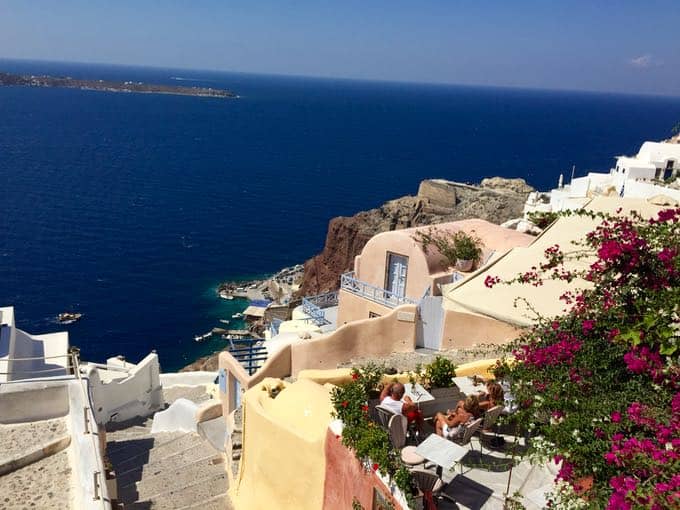 top 10 things to do on your honeymoon in greece. oia, santorini