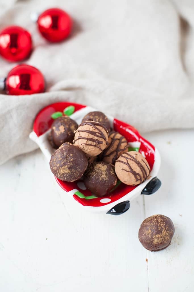 Sweet and spice and everything nice. These raw vegan gingerbread truffles are deliciously decadent tasting and good for you, perfect as a holiday gift for your favorite healthy foodie.