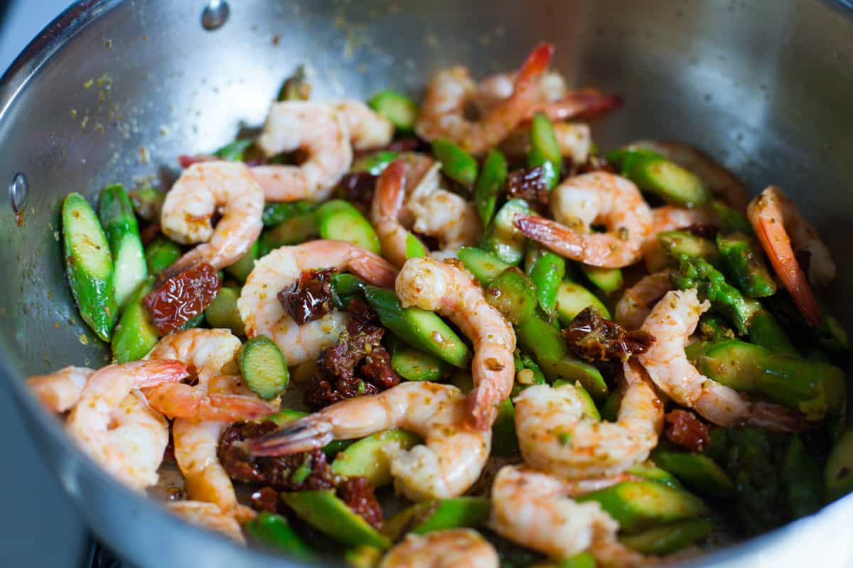 Easy Shrimp Pesto Pasta with Asparagus and SunDried Tomato The