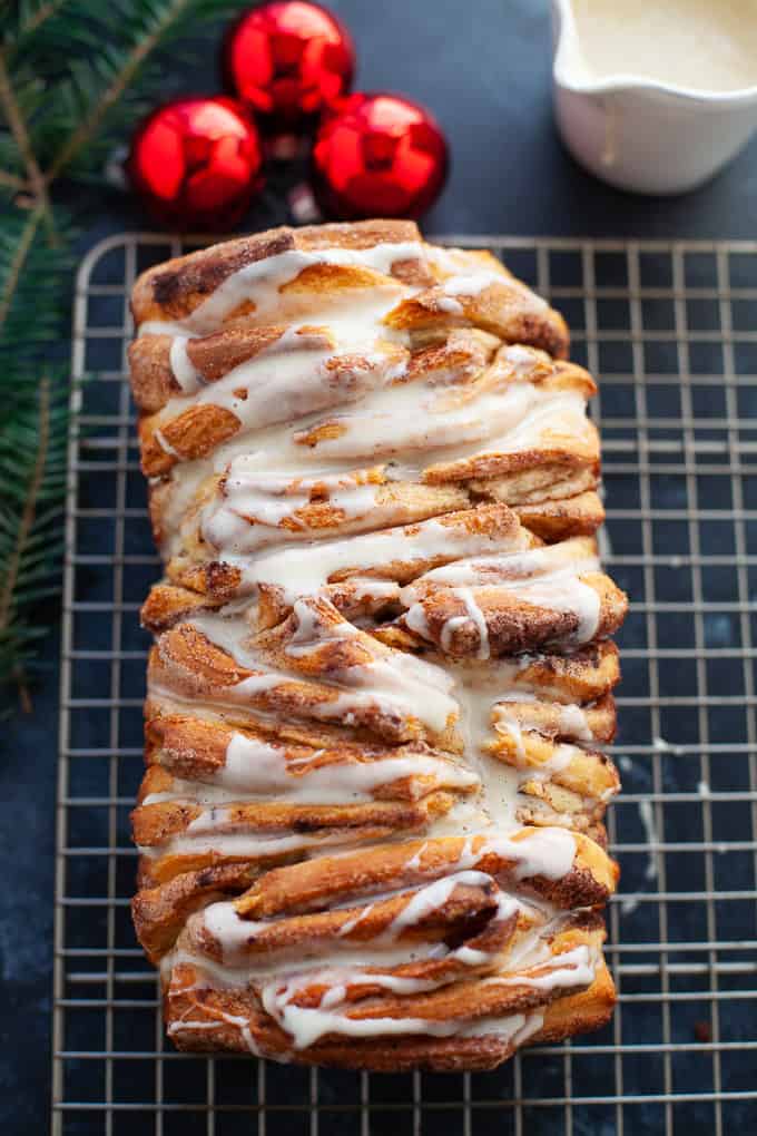 Sweet, festive, and amazingly delicious, this eggnog pull apart bread is perfect for a holiday brunch or cozy Christmas morning. #eggnog #holiday #bread
