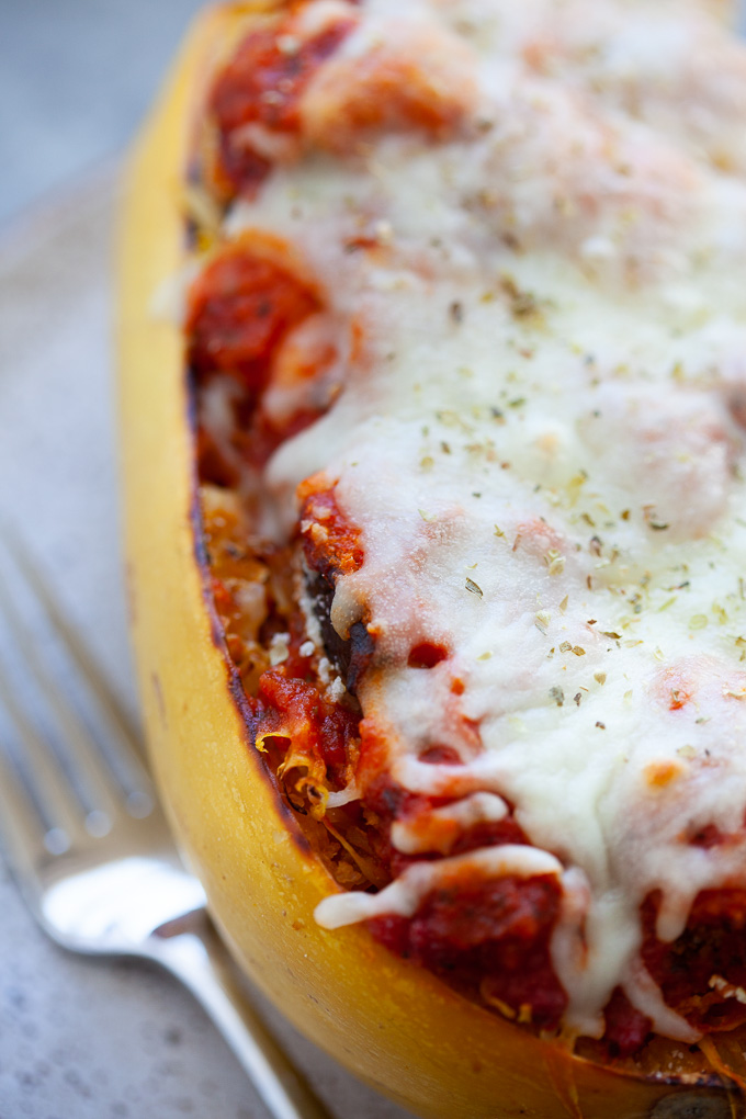 Eggplant Parmesan Spaghetti Squash Boats #EggplantParm #ItalianRecipe #vegetarian