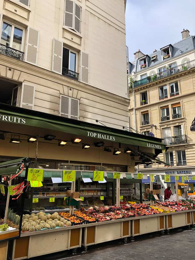 food market in Paris